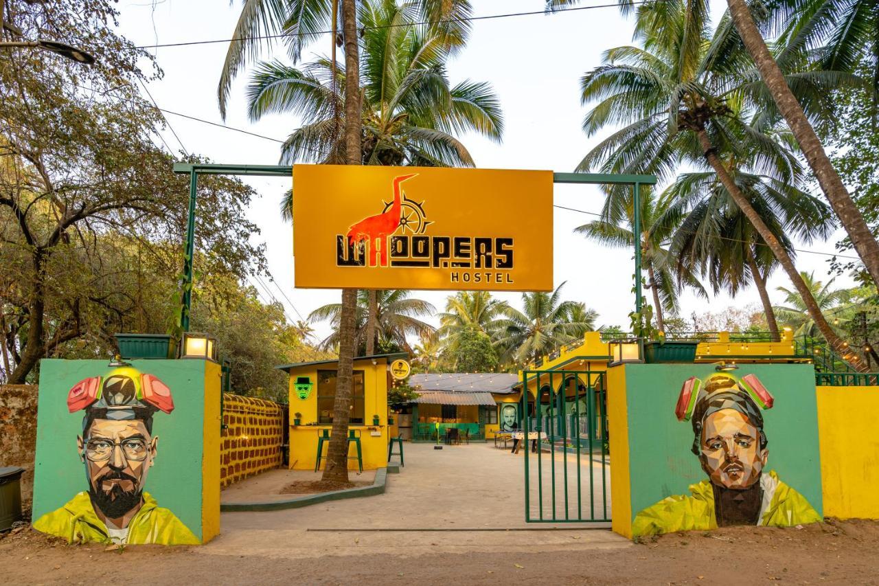 Whoopers Hostel Anjuna, Goa Exteriör bild